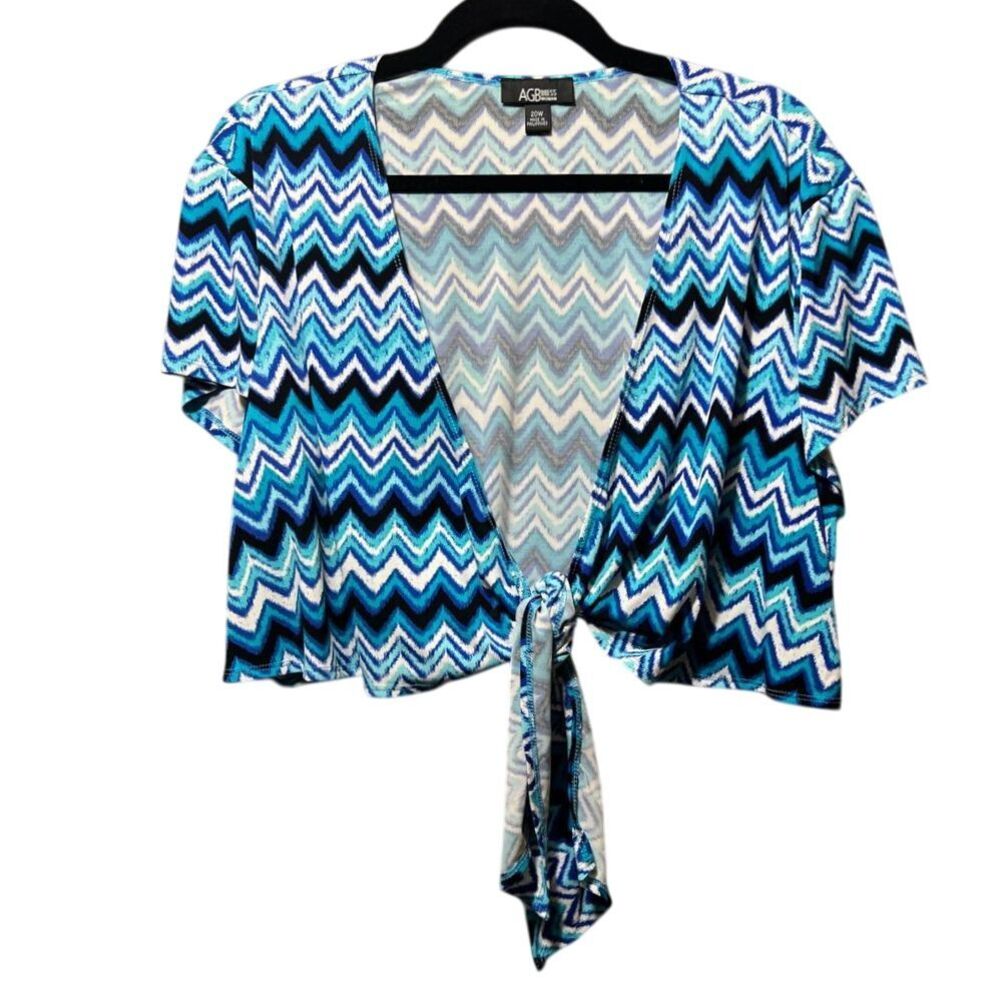 AGB Dress Woman Blue Chevron Print Tie Front Crop Shrug Cardigan Top‎ 20W